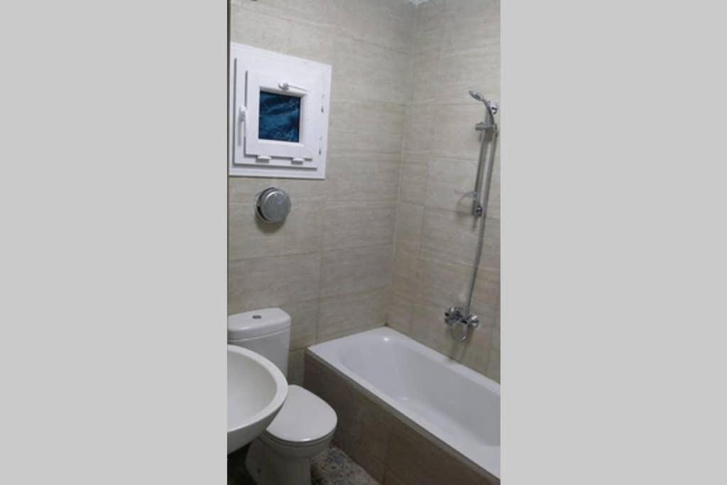 Sunny Modern Apartment With Good Internet, Near From City Center Of Alexandria Exterior foto